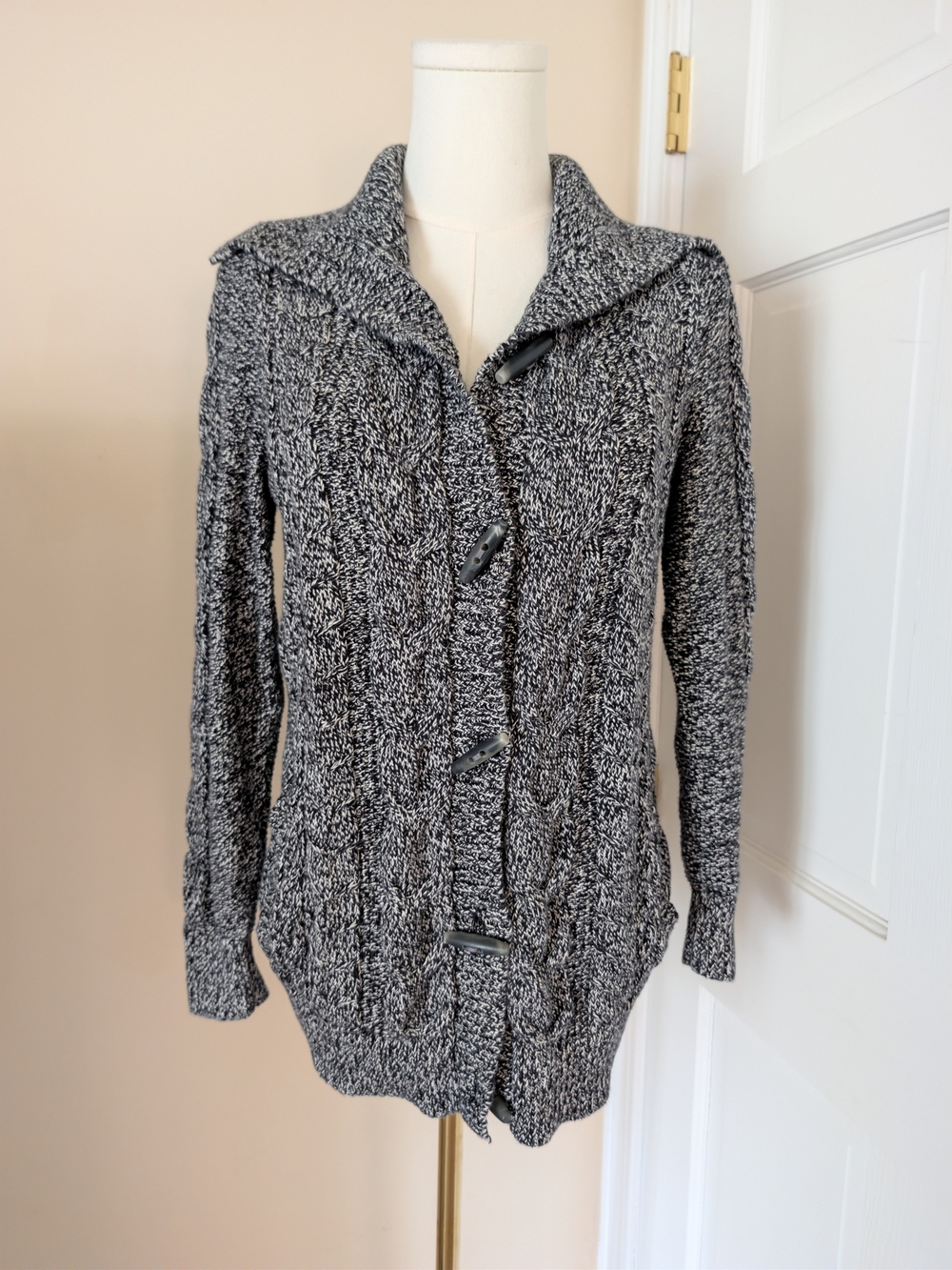 Cable Knit Hooded Toggle Cardigan Sweater Marled Black White Cotton S/M